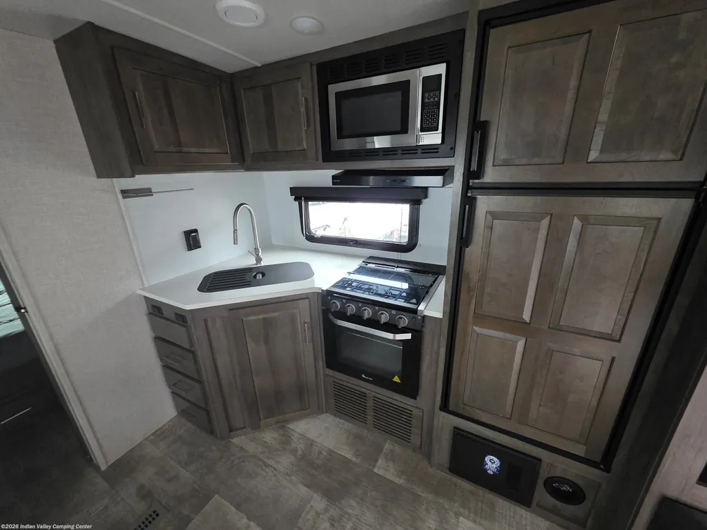 2023 Forest River Flagstaff Super Lite 27BHWS, Photos photo 13