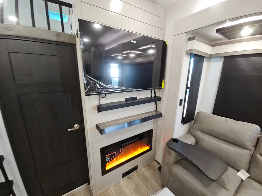 2026 Jayco North Point 395DSDB, Photos photo 11