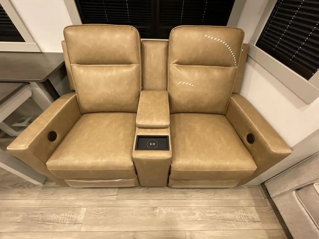 2026 Brinkley Model Z 3515, Photos photo 16