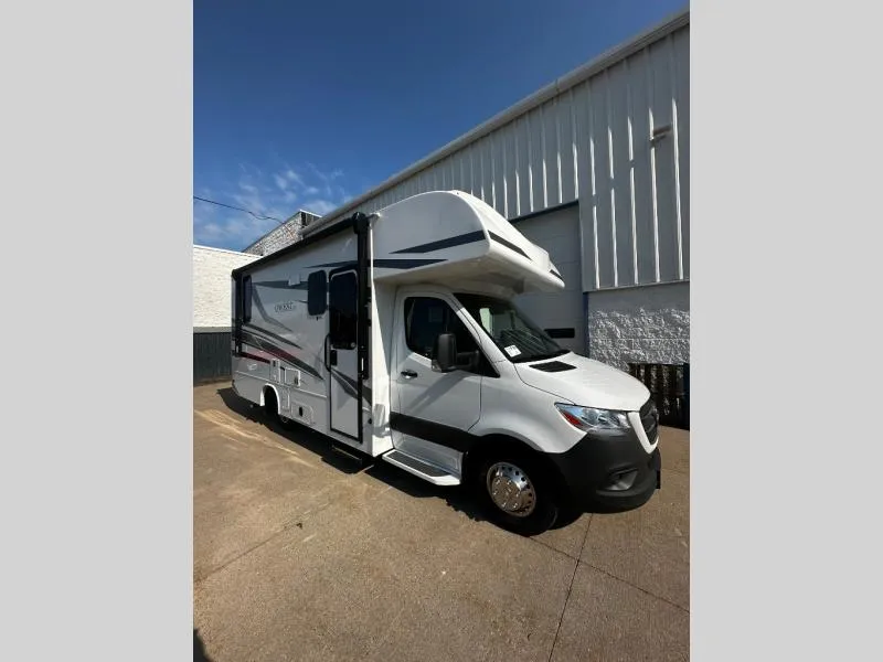 2025 Entegra Coach Qwest SE 24L - Photo 2