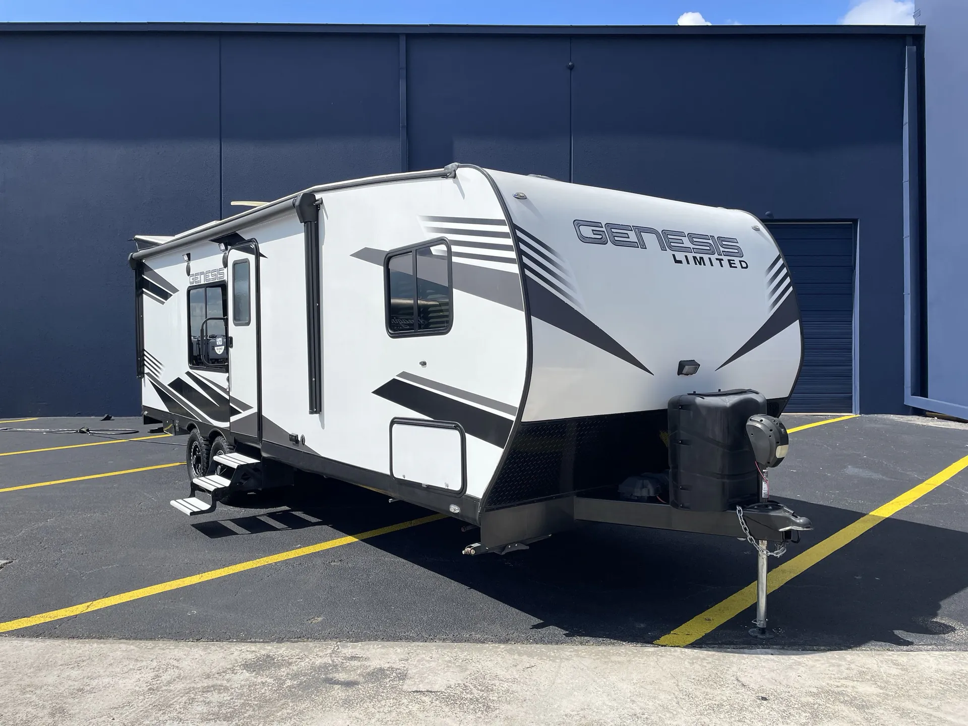 2023 genesis supreme Genesis Limited GSS240 - Photo 2