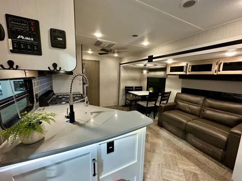 2022 Palomino Puma 39DBT - Photo 3