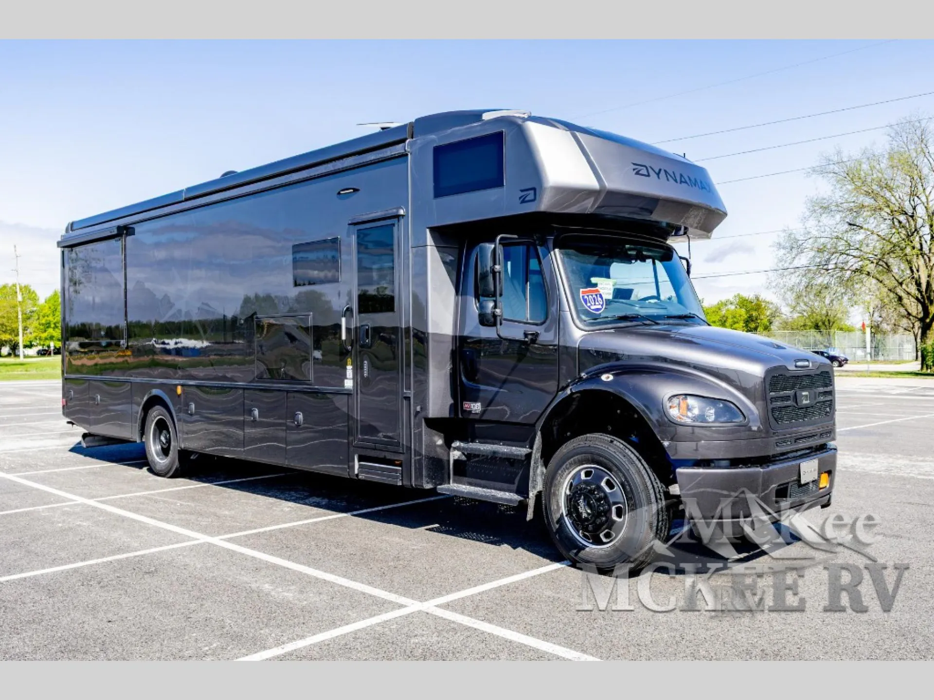 2026 Dynamax Corp DX3 34KD dealer photo 1 from McKee RV