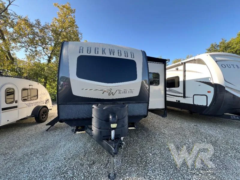 2022 Forest River Rockwood Ultra Lite 2614BS - Photo 3