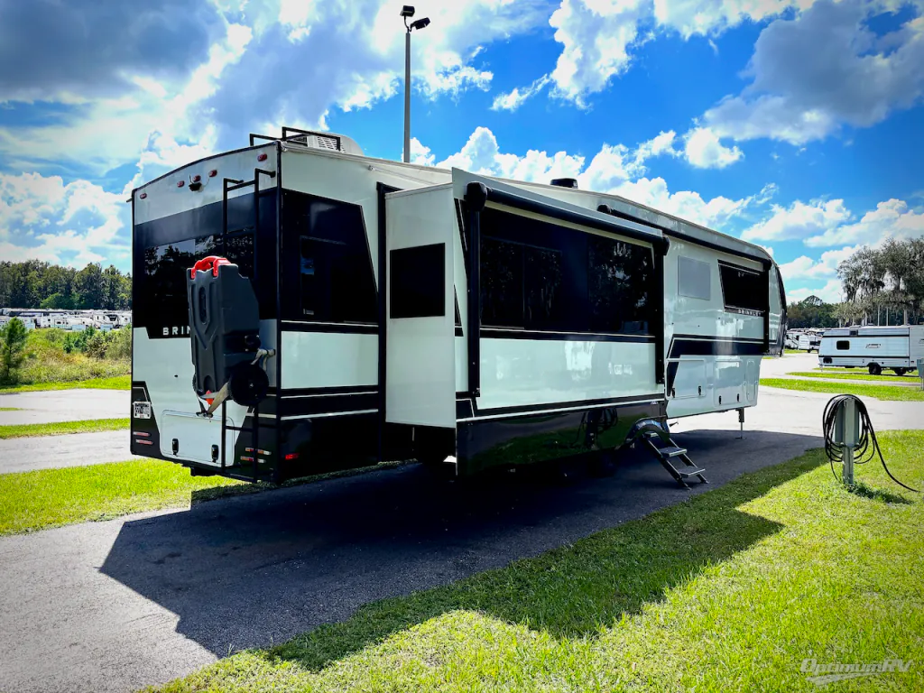 2025 Brinkley Model Z 3610, Photos photo 2