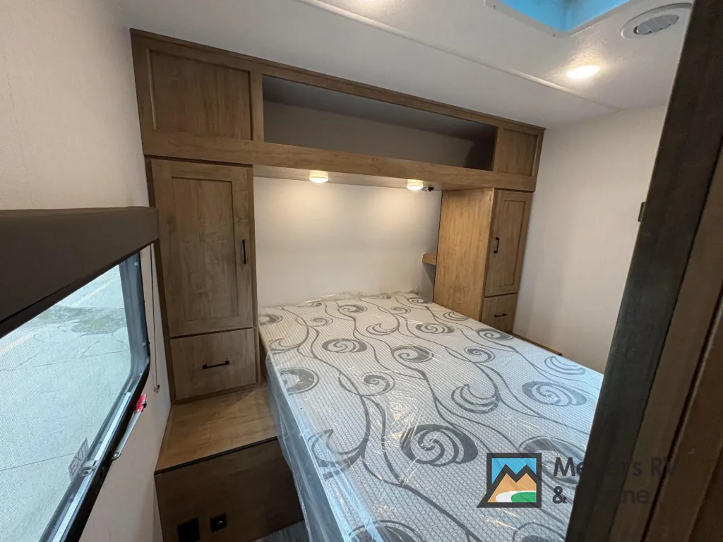 2025 Coachmen Freedom Express Select 29SE, Photos photo 23