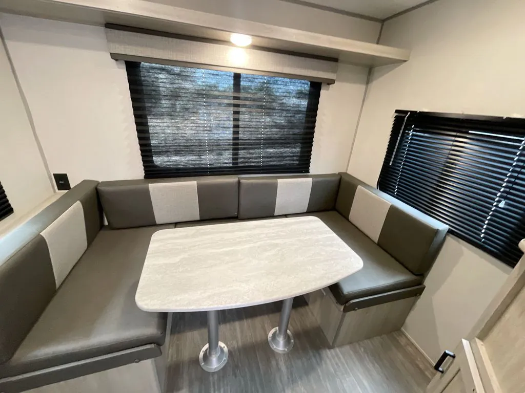 2025 Forest River Aurora Light 15RDX - Photo 4