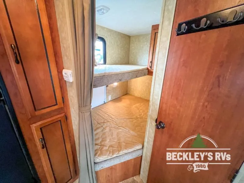 2011 Coachmen Clipper ROK 9000ROK - Photo 3