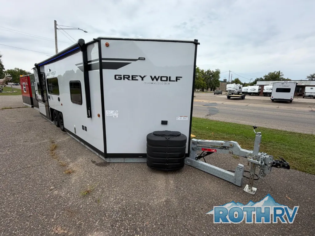 2027 Forest River Cherokee Grey Wolf 21GP, Photos photo 2