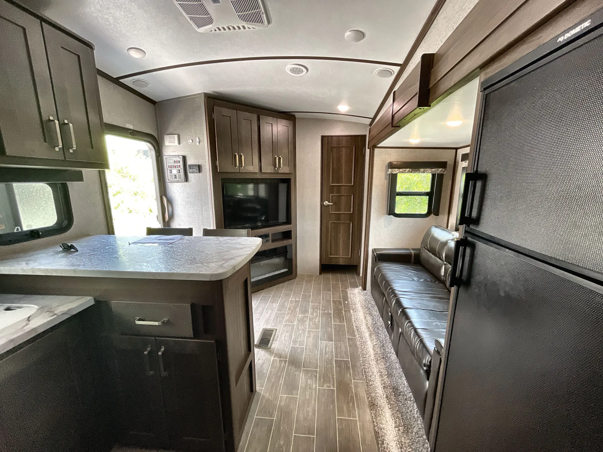 2020 Keystone Laredo 284SBH - Photo 3