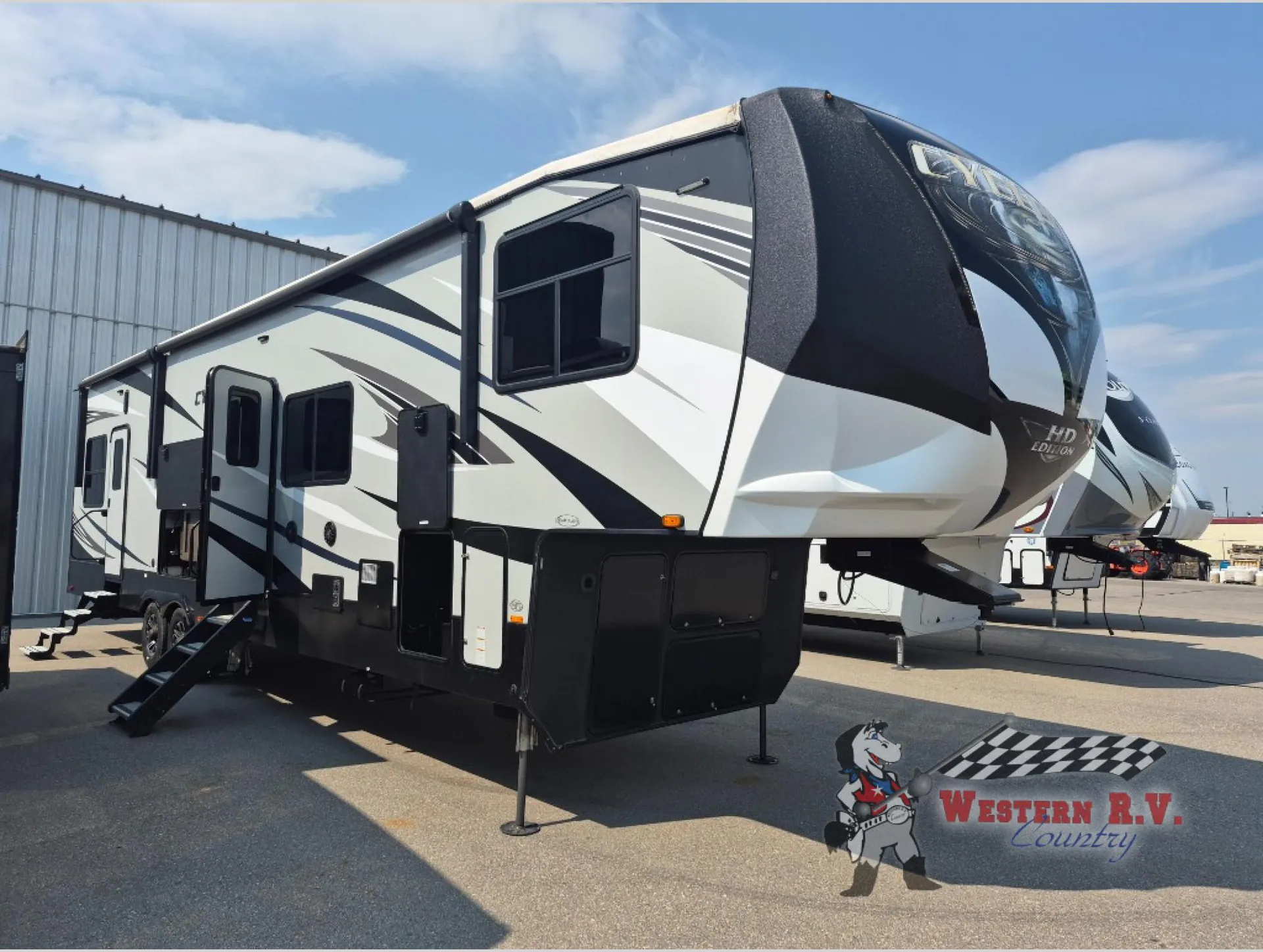 2020 Heartland Cyclone 3713 - Photo 2