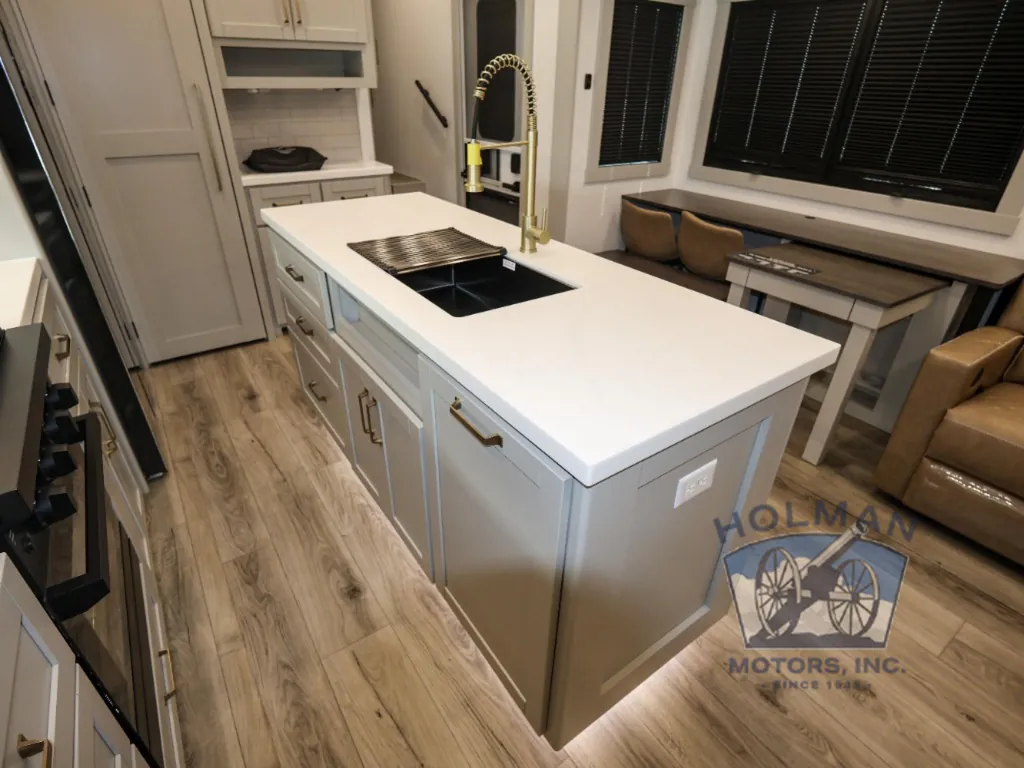 2026 Brinkley Model Z 3600, Photos photo 20