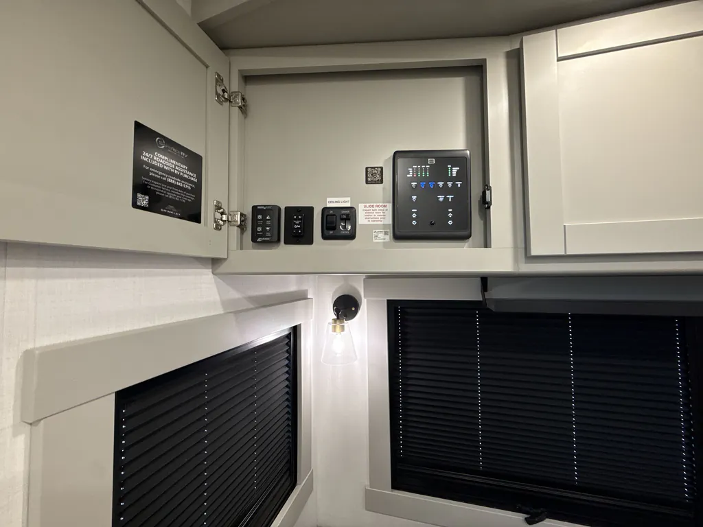 2025 Brinkley Model Z 2670, Photos photo 17
