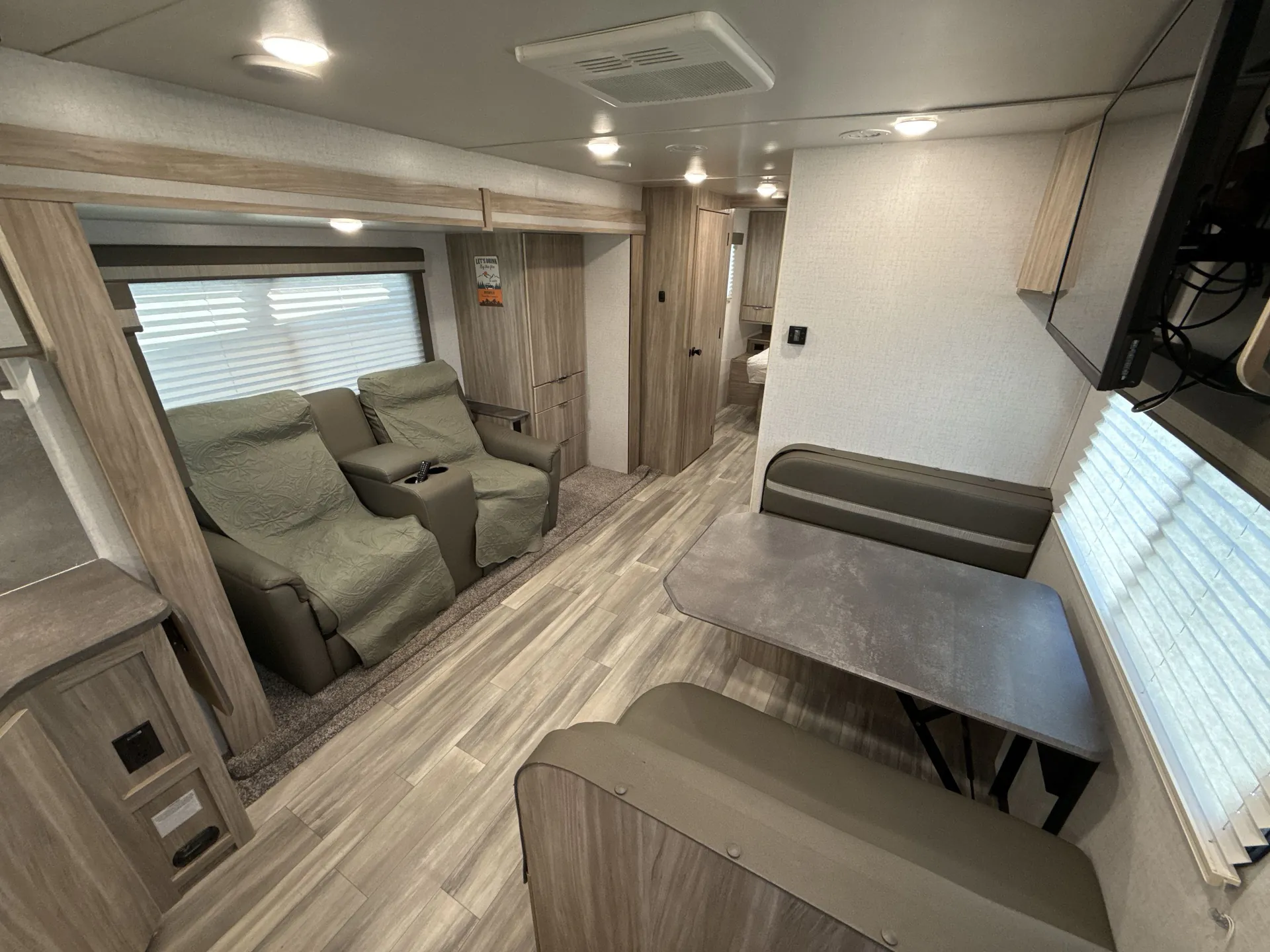 2022 Winnebago Minnie 2529RG — living area main