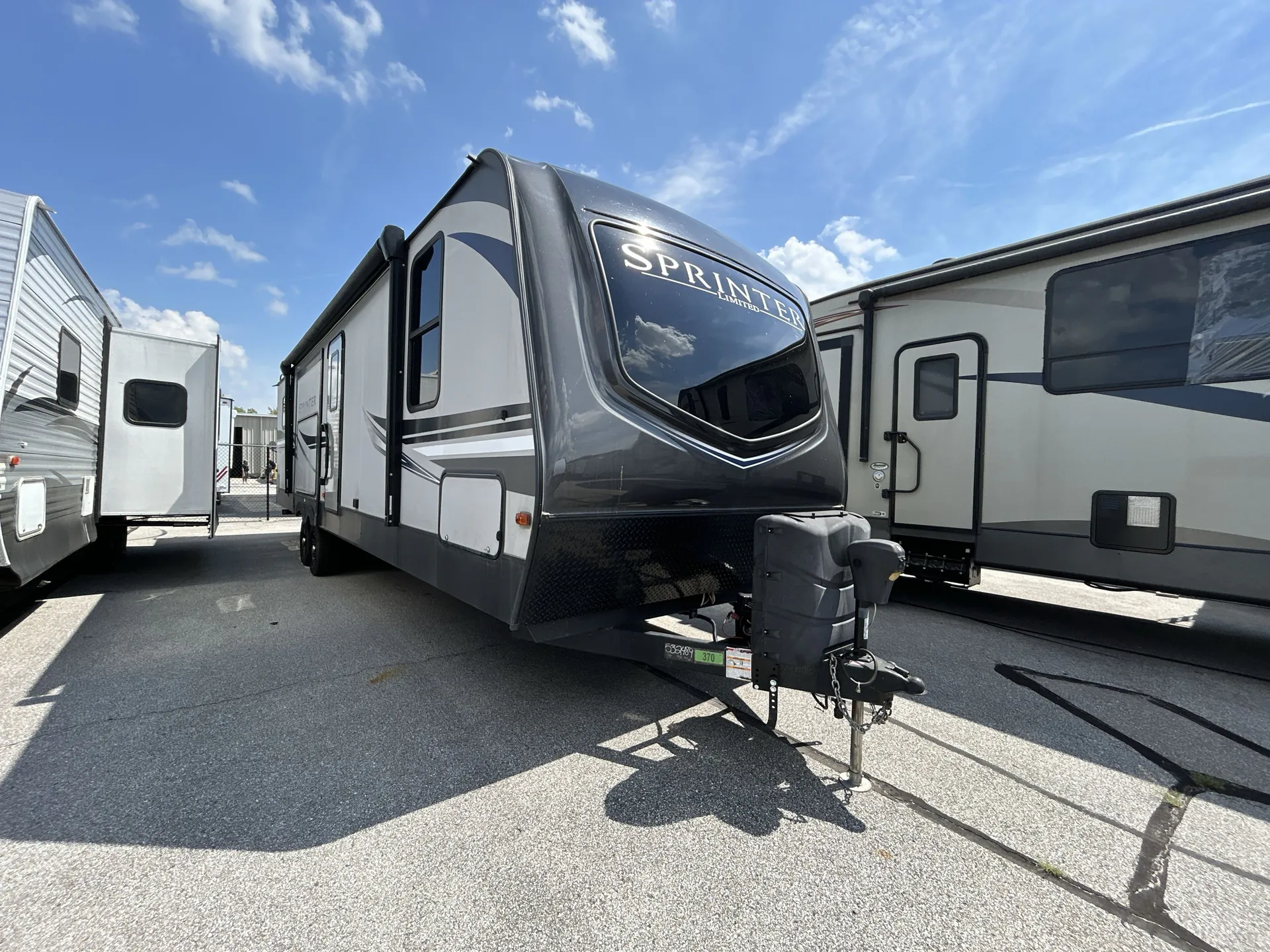 2019 Keystone Sprinter Limited 320MLS - Photo 2