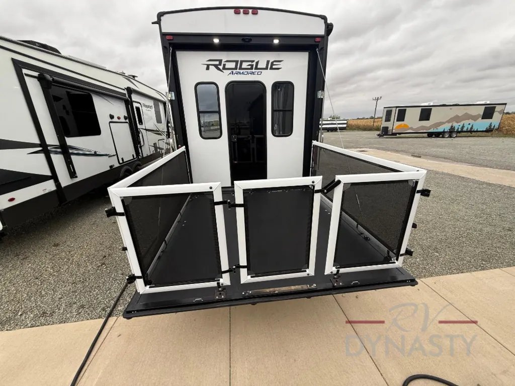 2027 Forest River Vengeance Rogue Armored 4015, Photos photo 20