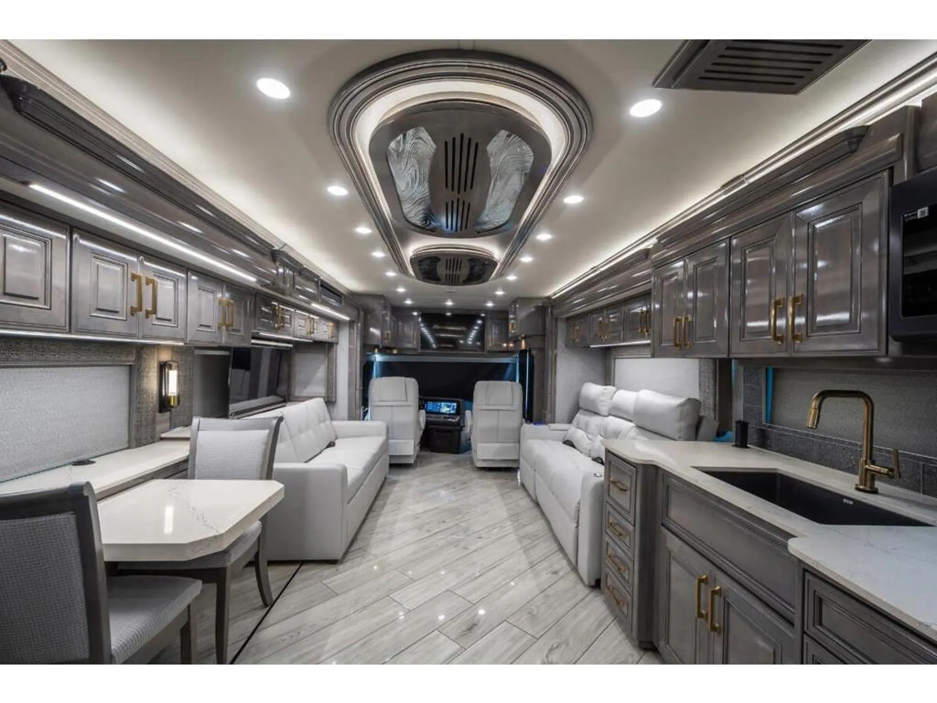 2026 American Coach American Dream 45A - Photo 4