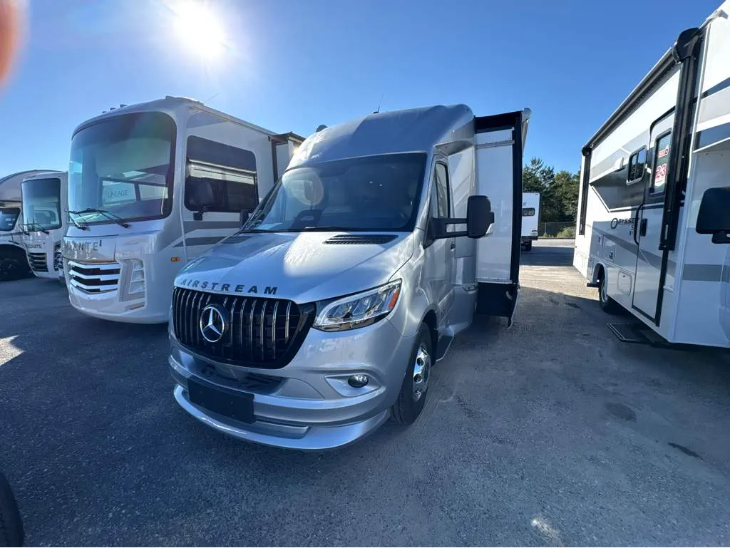 2026 Airstream Atlas Atlas - Photo 2