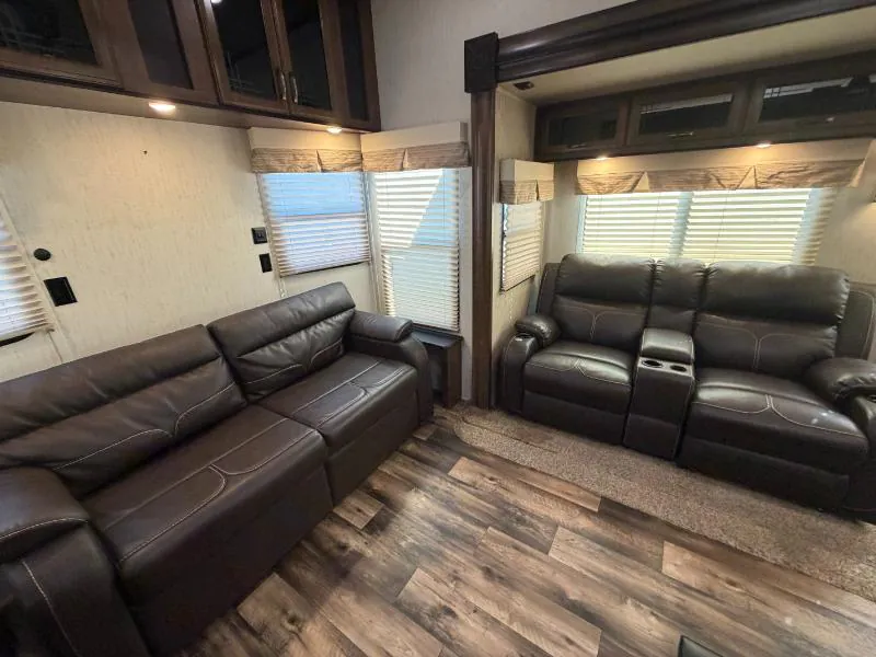 2019 Forest River Sierra Destination 399LOFT, Photos photo 7