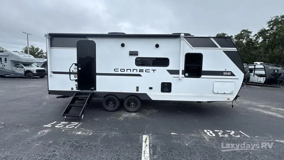2026 KZ Connect SE C221RBSE - Photo 2