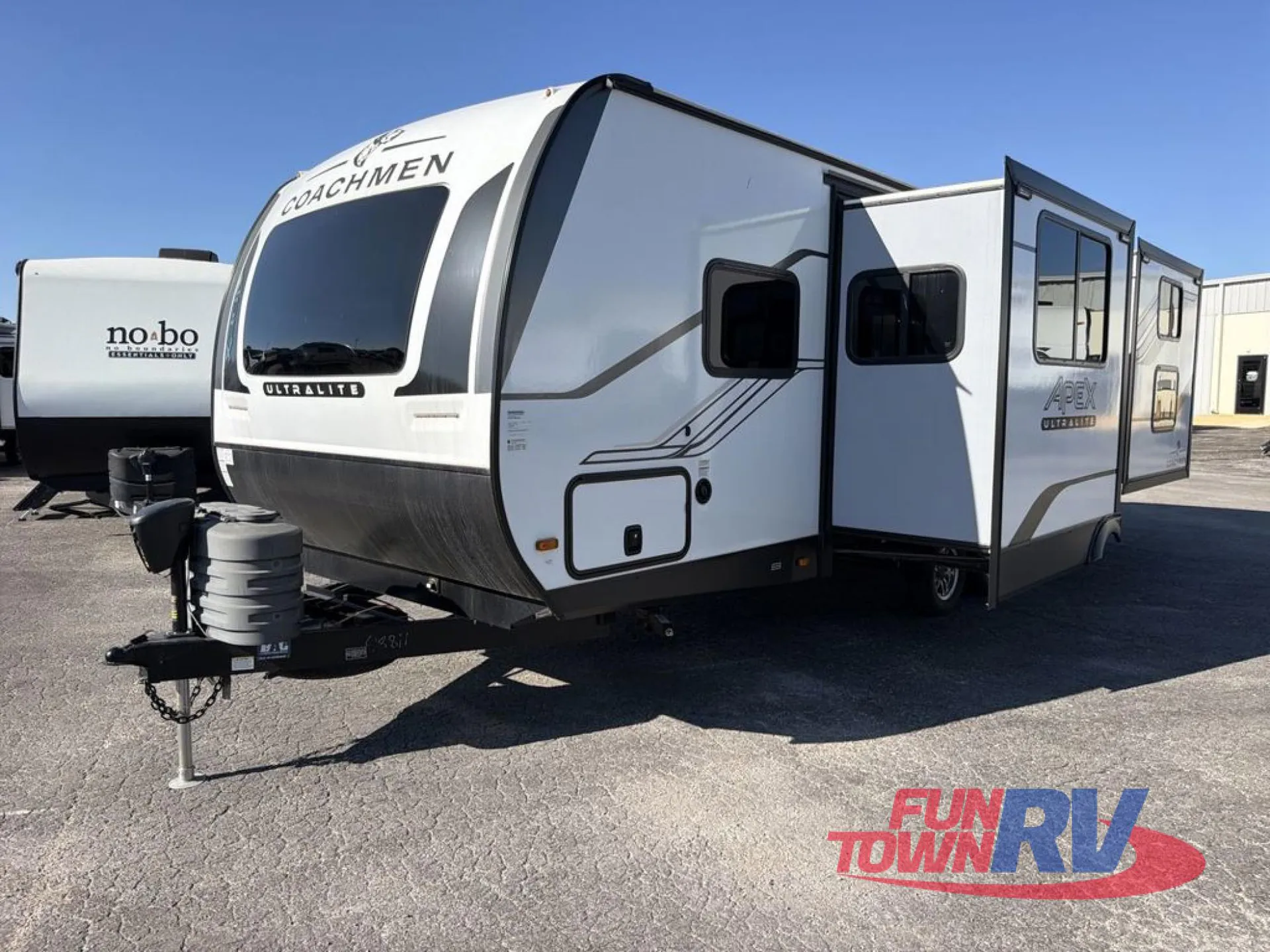 2025 Coachmen Apex Ultra-Lite 241BHS - Photo 4