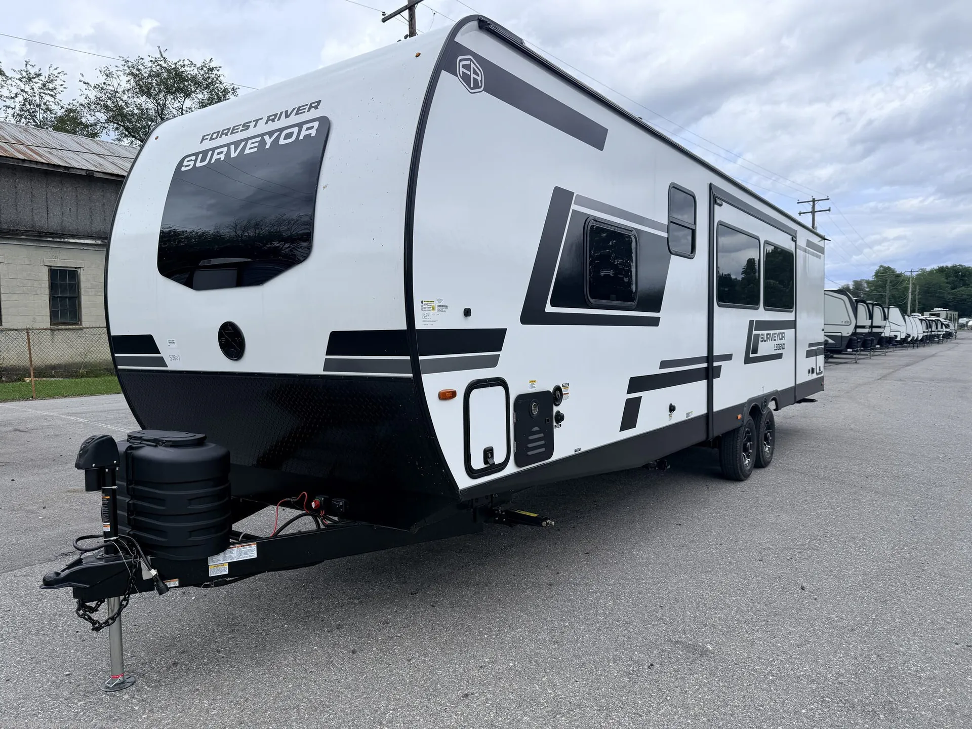 2027 Forest River Surveyor Legend 296QBLE - Photo 4