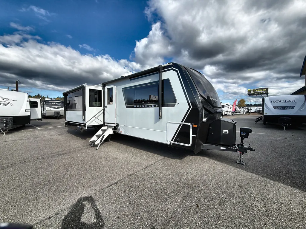 2026 Brinkley Model Z AIR 297, Photos photo 2
