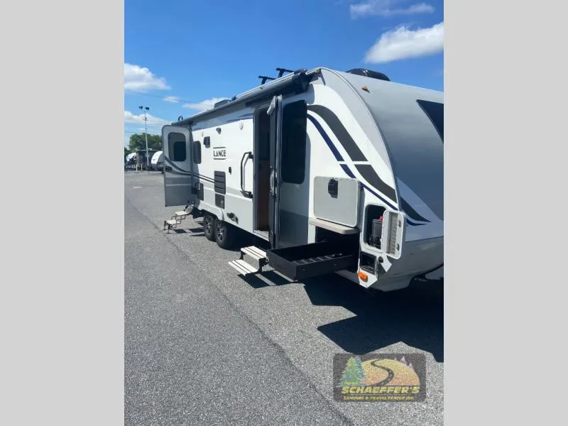 2020 Lance Lance Travel Trailers Used    2375 - Photo 2