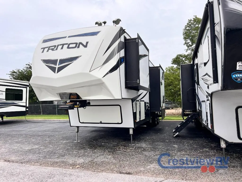 2020 Dutchmen Voltage Triton 3551 - Photo 4