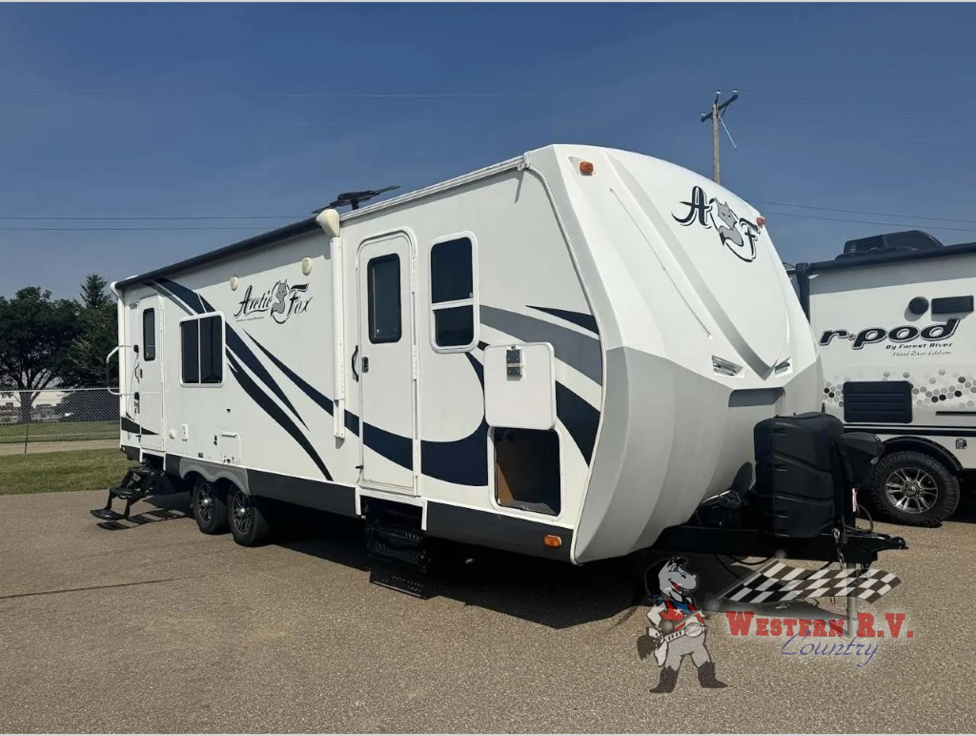 2017 Northwood Arctic Fox North Fork 25W - Photo 2