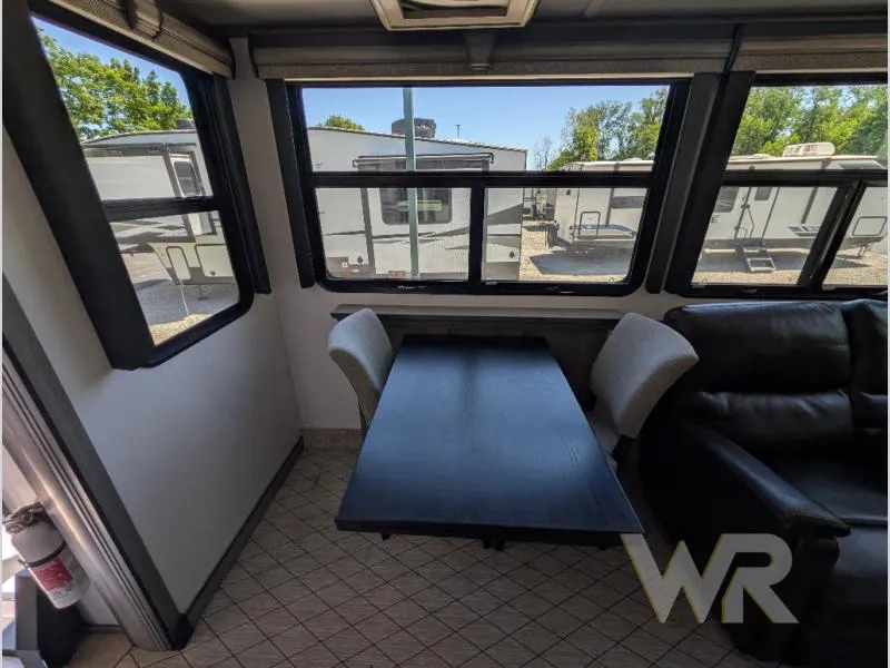 2022 Keystone Montana 3121RL - Photo 4