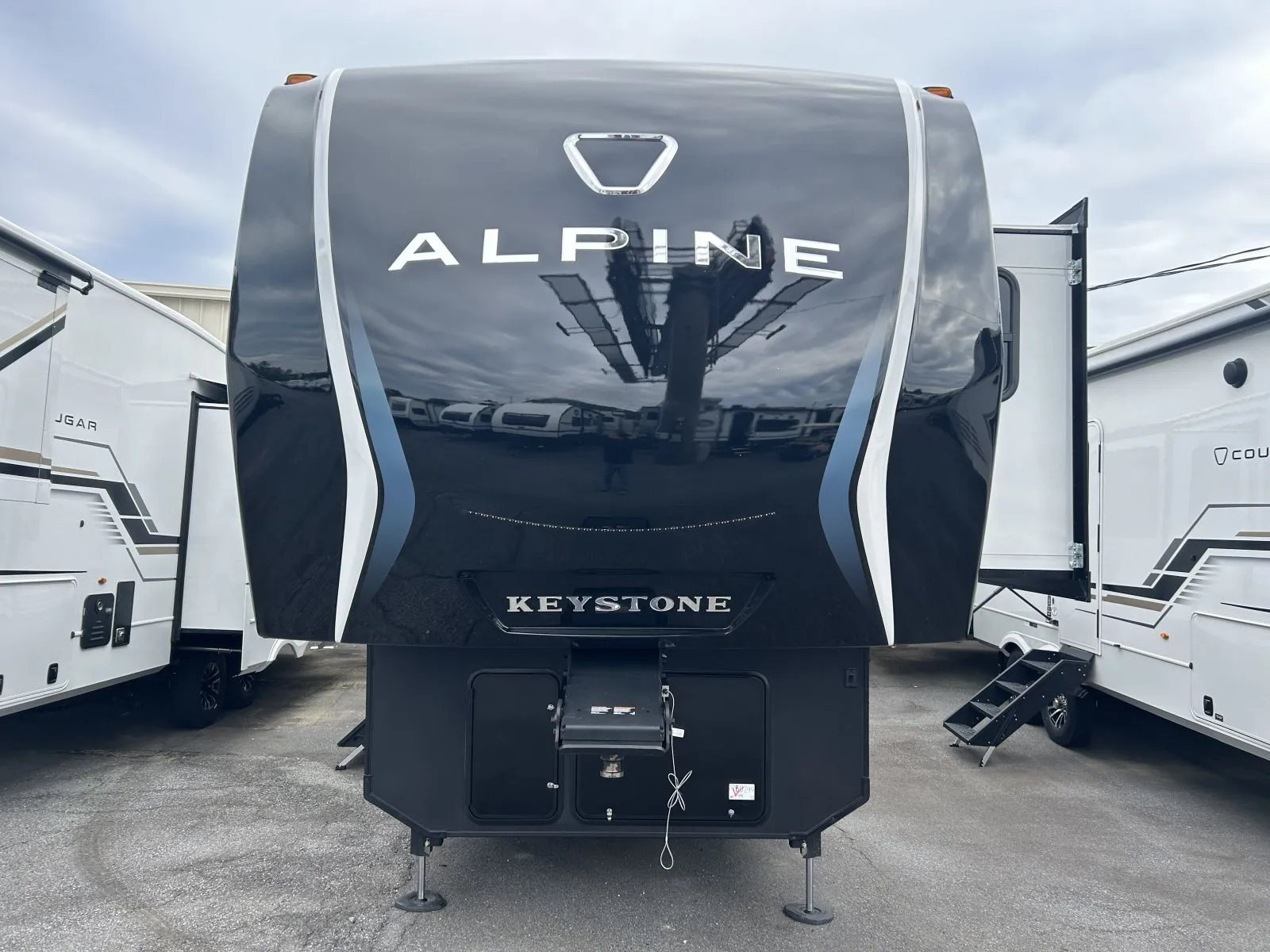 2026 Keystone Alpine 3100RE - Photo 2