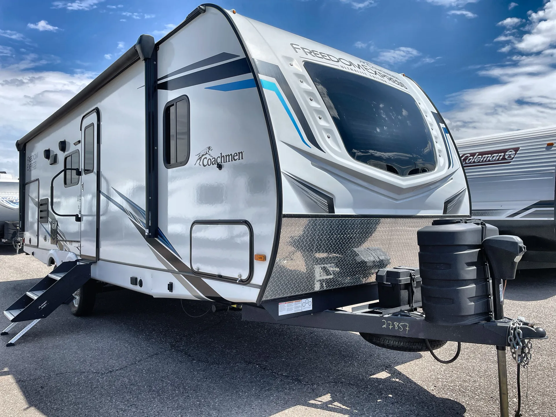 2023 Coachmen Freedom Express Ultra Lite 252RBS - Photo 2