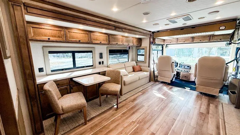 2026 Tiffin Byway 38 CL - Photo 2