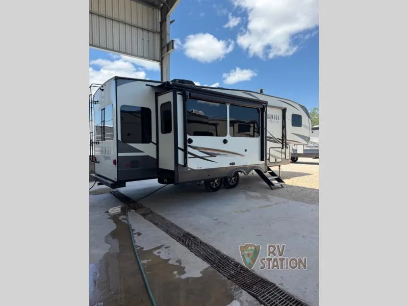 2022 Forest River Rockwood Ultra Lite 2883WS - Photo 3