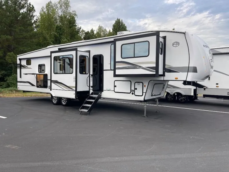 2026 Forest River Sabre 37FLH - Photo 2
