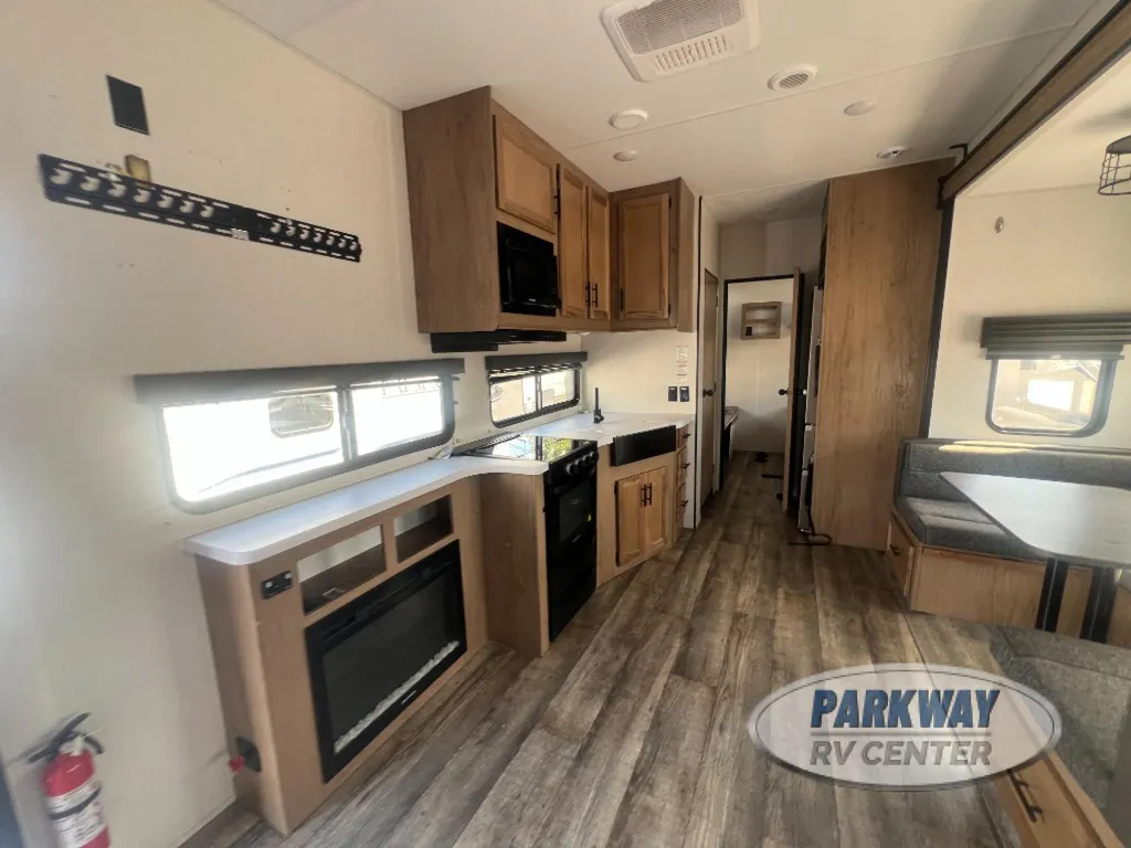 2023 Forest River Timberwolf 39TN, Photos photo 7