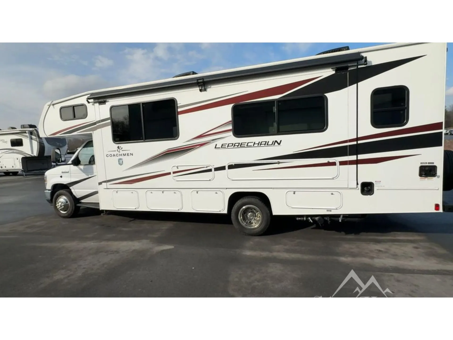 2025 Coachmen Leprechaun 260MB - Photo 4