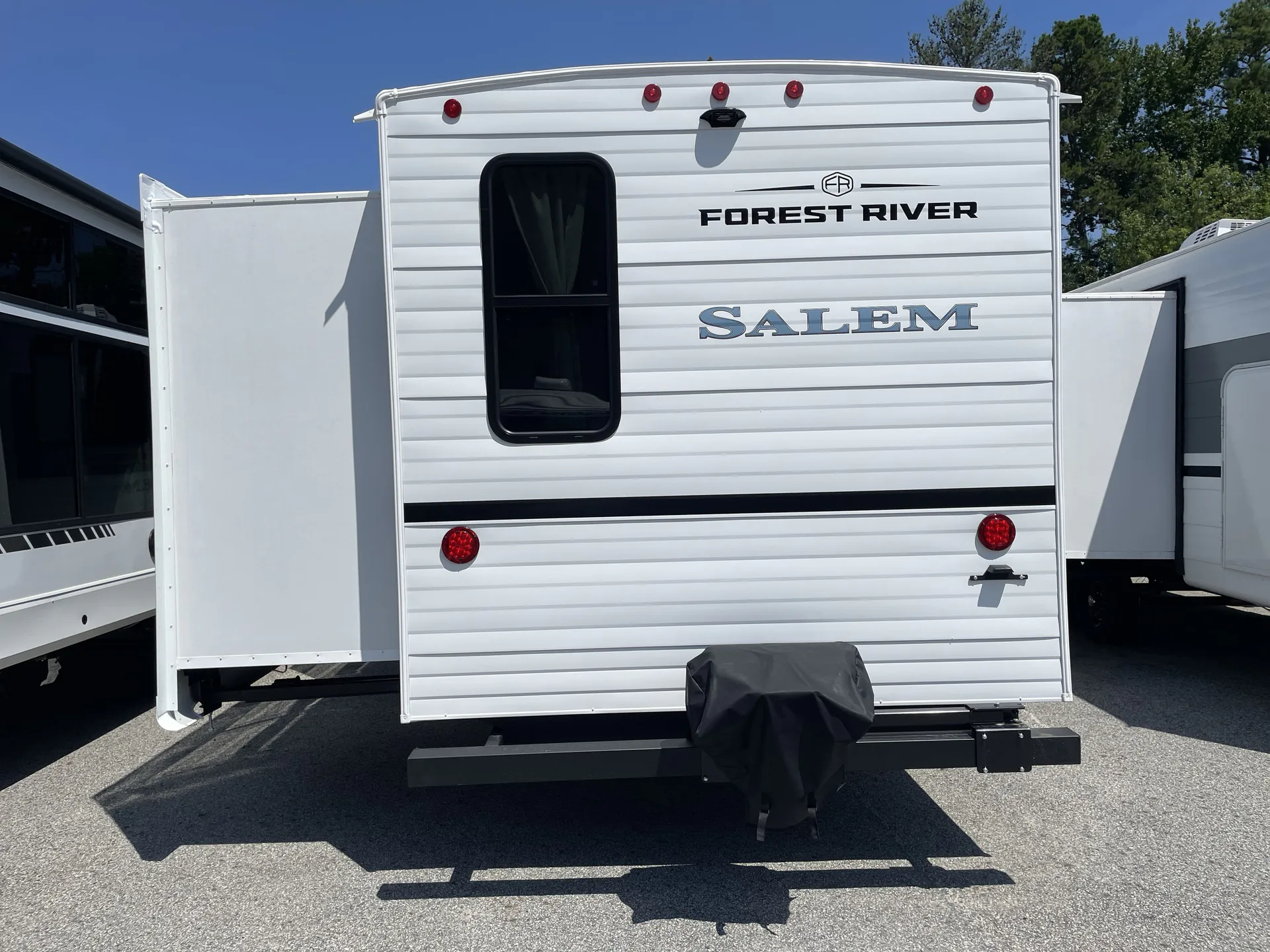 2027 Forest River Salem 33TS — backside