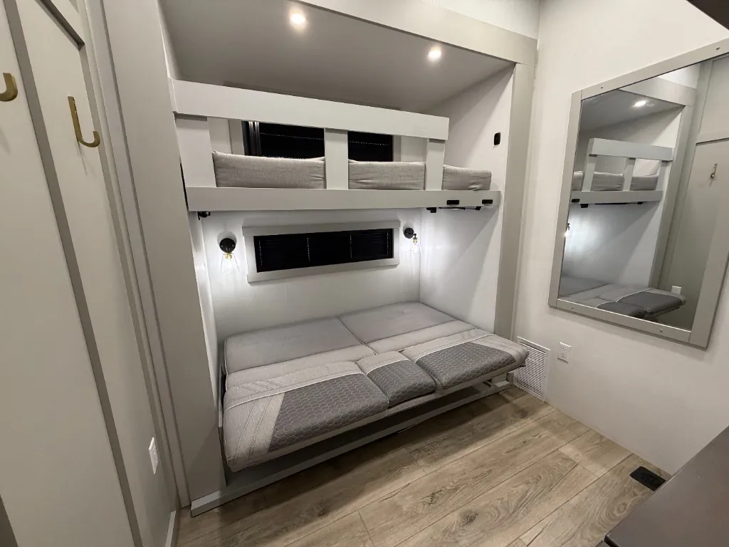2024 Brinkley Model Z 3610, Photos photo 14