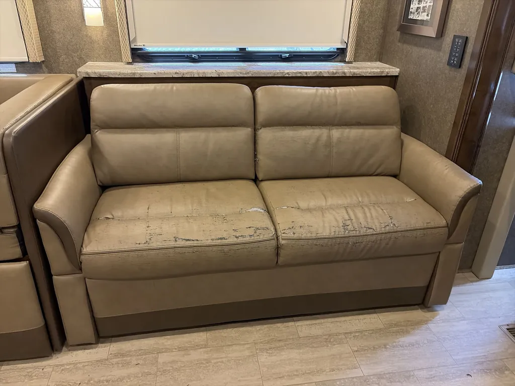 2020 Thor Motor Coach Challenger 35MQ, Photos photo 39