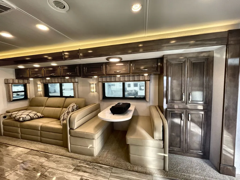2022 Jayco Seneca 37K - Photo 2