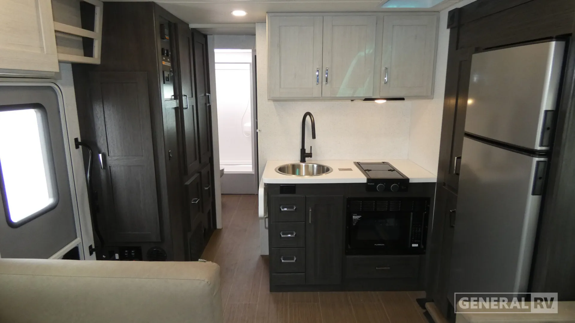 2027 Winnebago Sunflyer 26FE - Photo 3