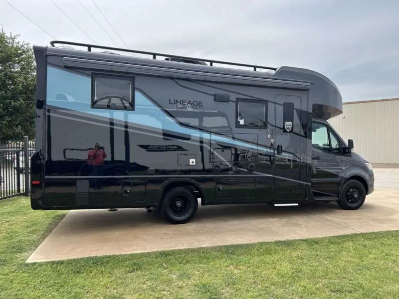 2026 Grand Design Lineage Series M 25FW - Photo 4