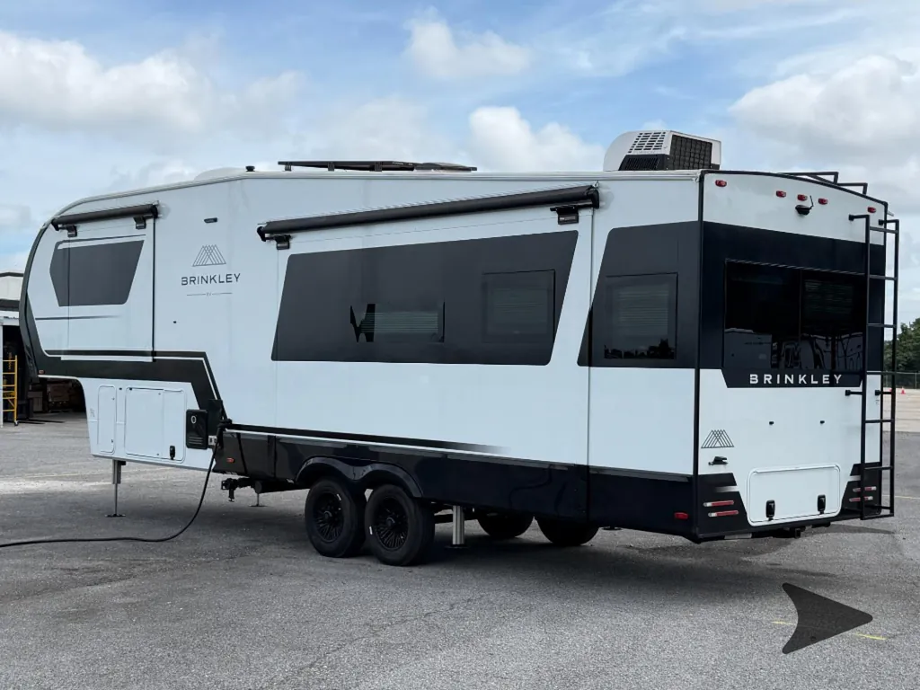 2025 Brinkley Model Z 3100, Photos photo 10