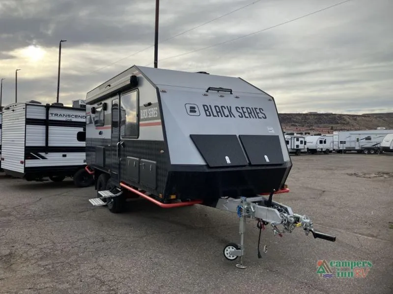 2021 Black Series Camper Black Series Camper HQ17 - Main photo