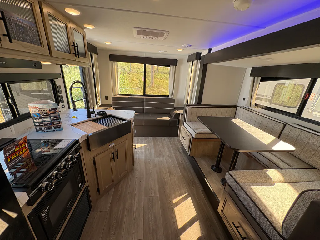 2027 Forest River Cherokee Grey Wolf 23MK, Photos photo 12