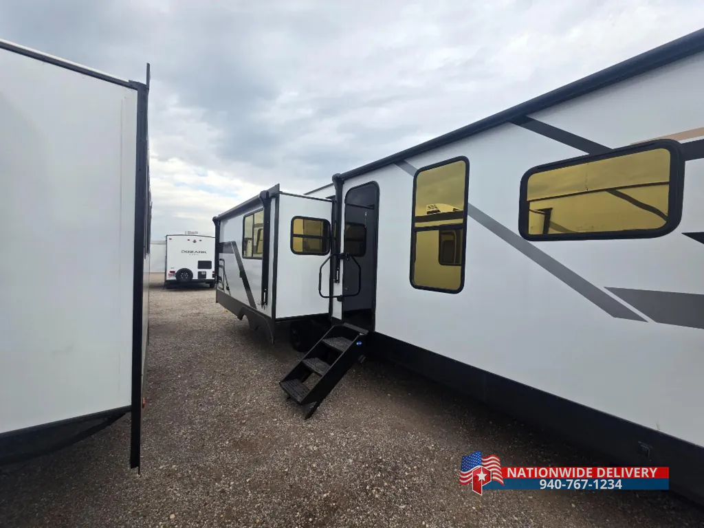 2027 Forest River Tracer 286RL, Photos photo 3
