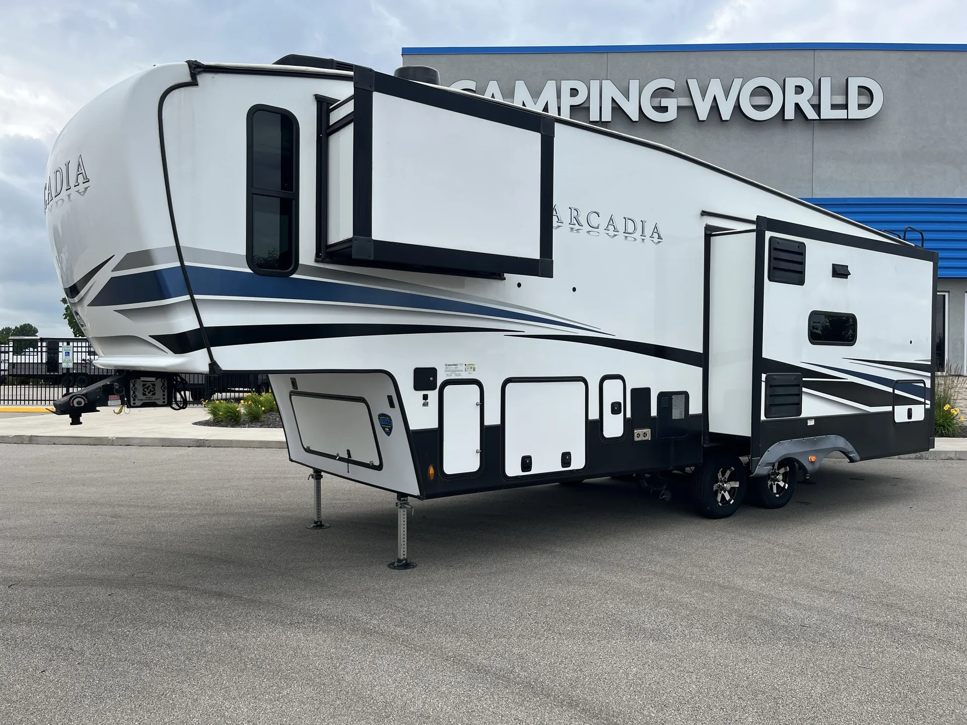 2021 Keystone Arcadia 3250RL - Photo 4