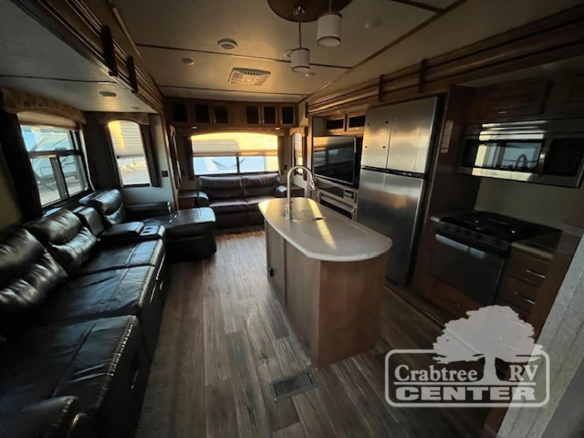 2018 Keystone Laredo 358BP - Photo 4